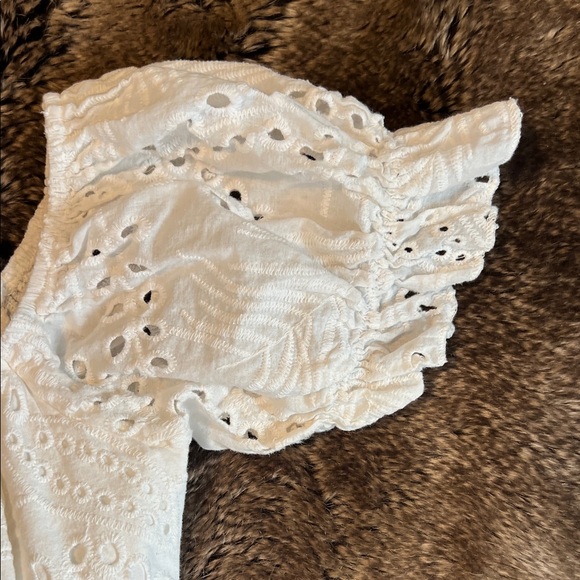 Elegant Cream Eyelet Crop Top and Skirt Set - Picture 8 of 9